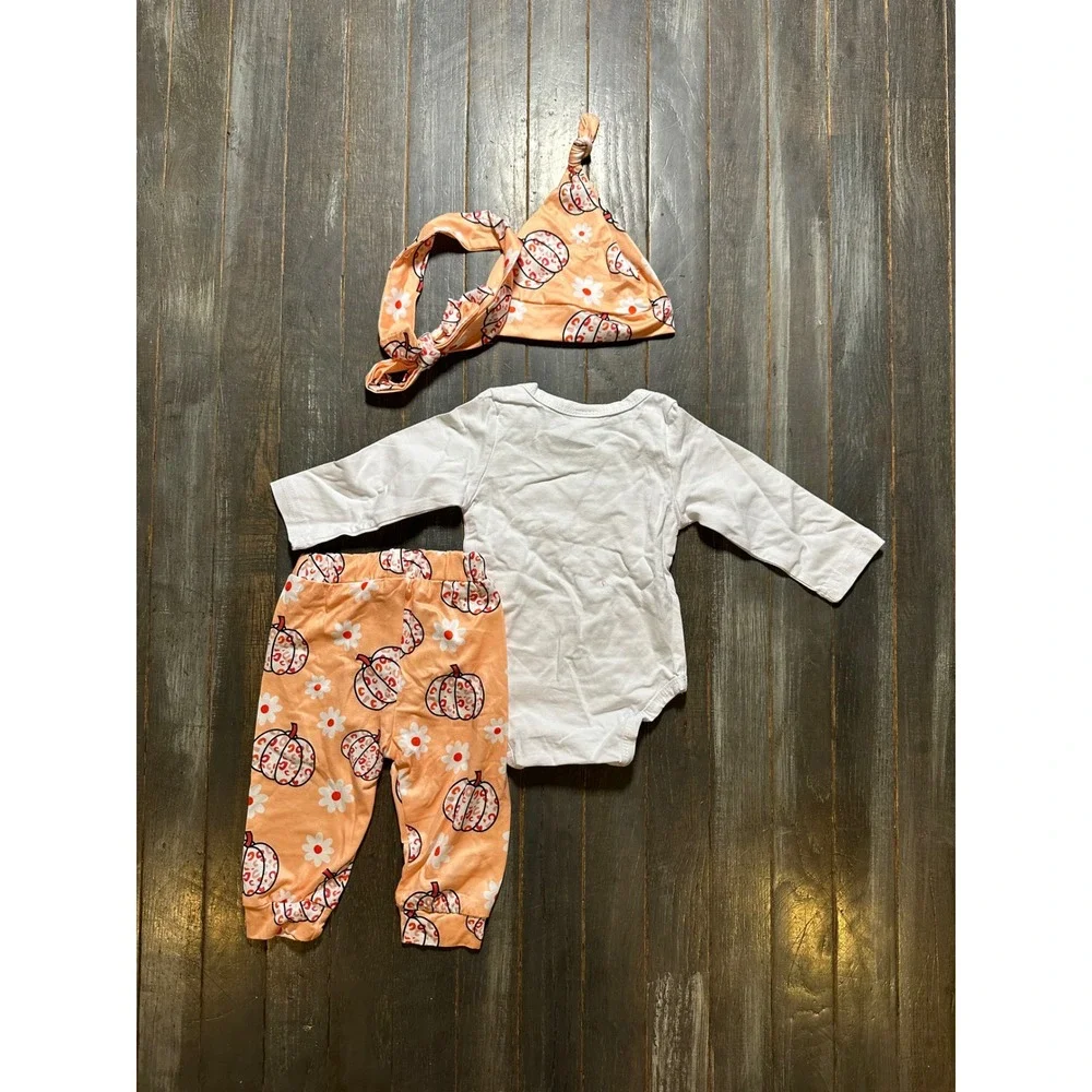 Mamas Pumpkin 4pc Baby Outfit Set Bodysuit Joggers Hat Headband